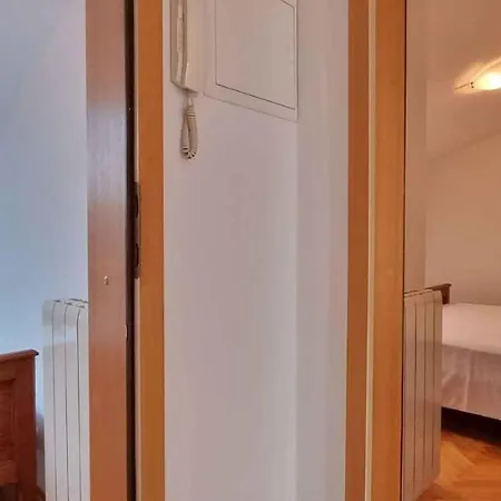 Apartment In With Two-bedrooms 3 *