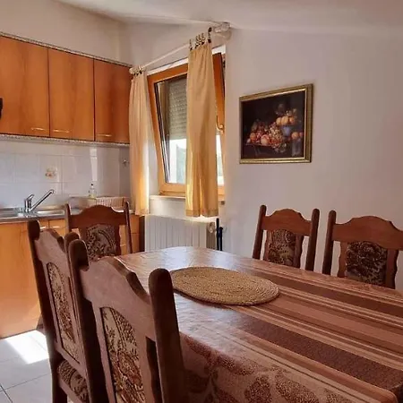In With Two-bedrooms 3