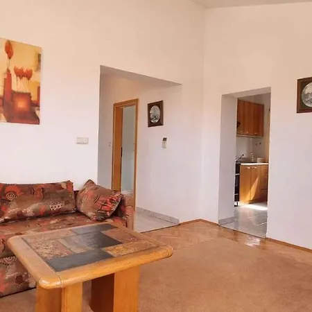 In With Two-bedrooms 3